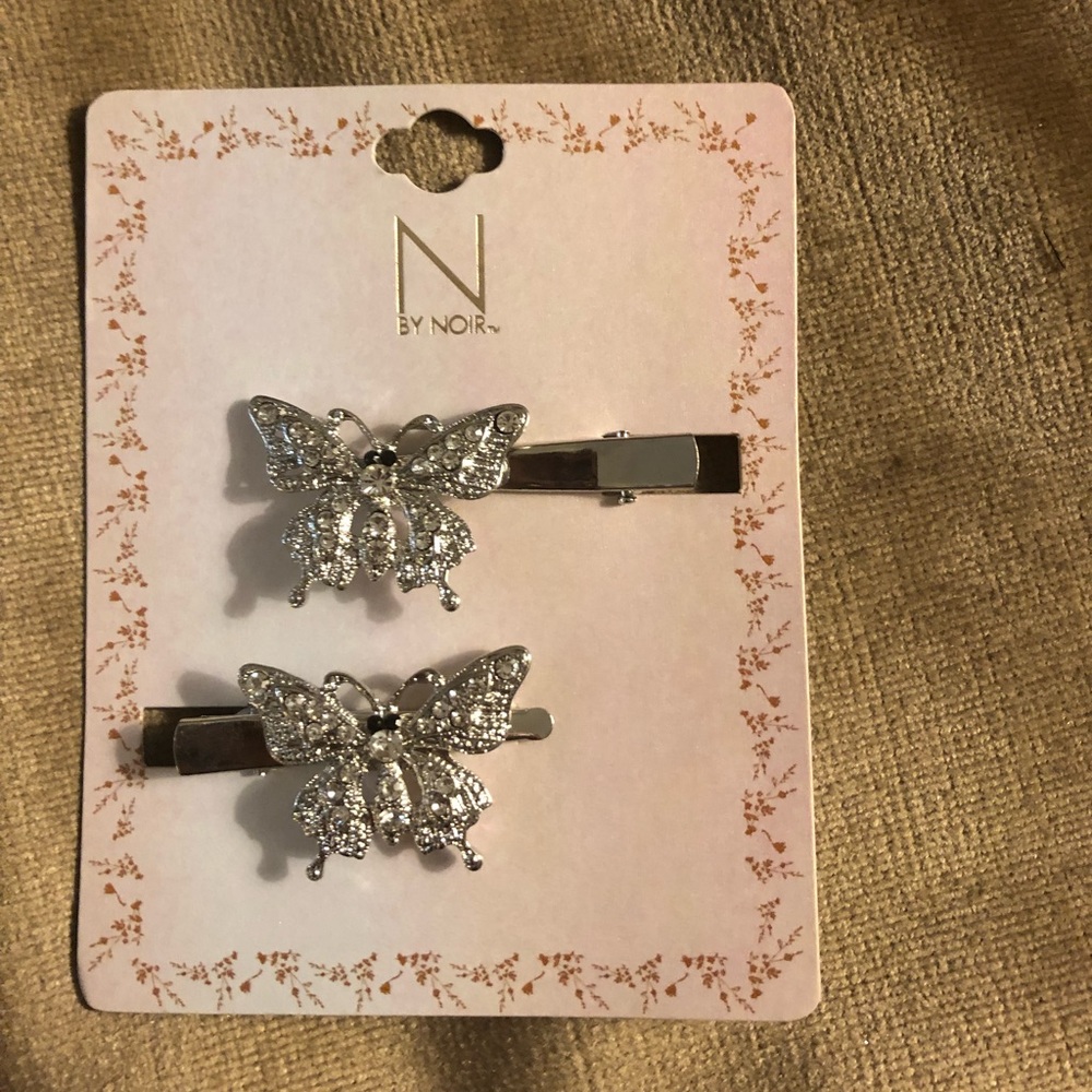 4-sale N by Noir Butterfly Hair Clips - 552 $12 or $9 w/offer 🎉